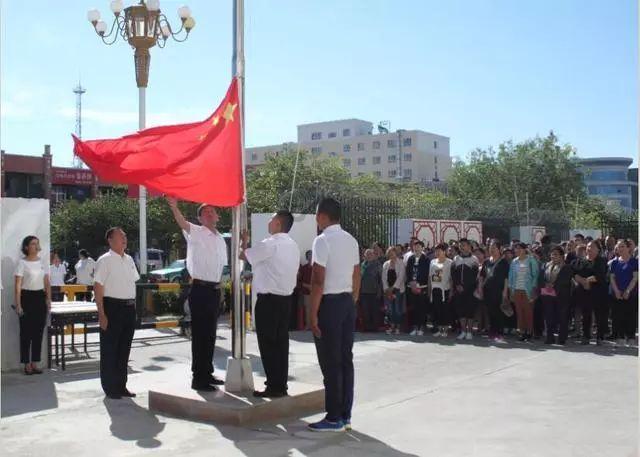 我名下的房产立遗嘱只给儿子，不给儿媳，可以吗？